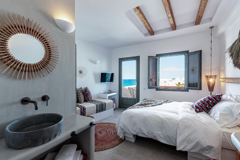 Bohemian Luxury Boutique Hotel, Adults Only Науса Екстер'єр фото